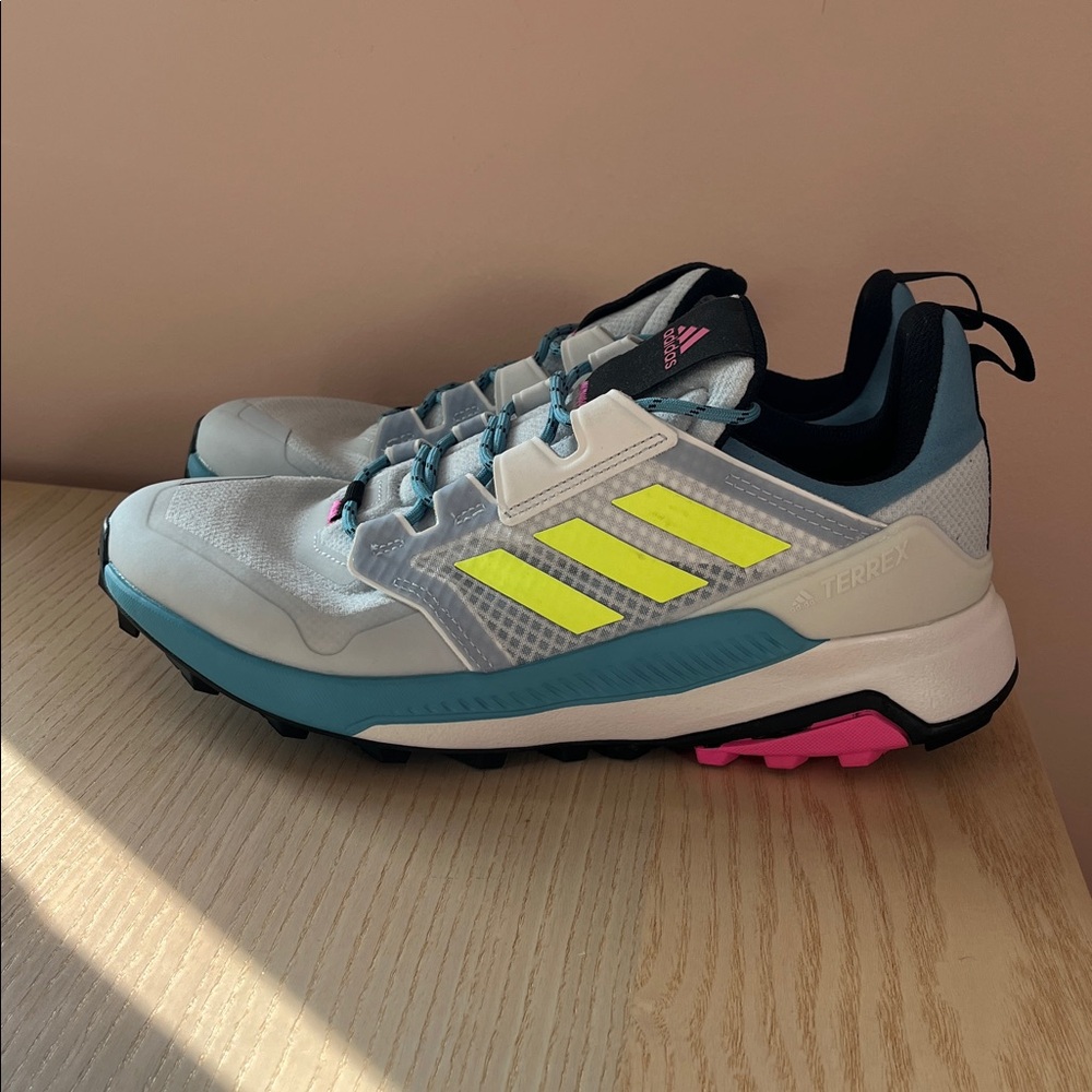 ADIDAS Terrex Trailmaker Hiking Shoe Sneaker 9.5 - Picture 3 of 9